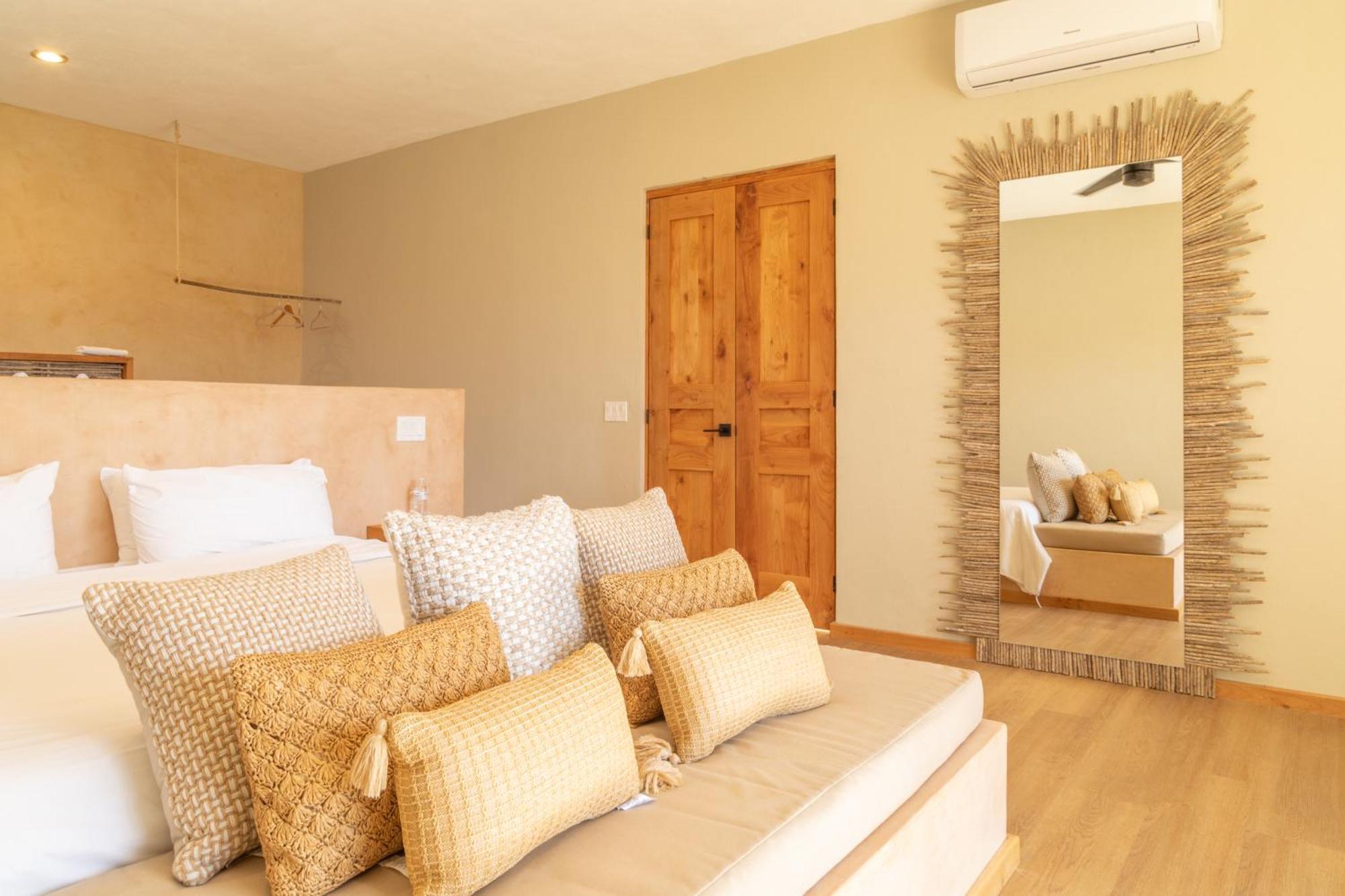 Cerritos Surf Town - Beach Front Property El Pescadero  Bagian luar foto